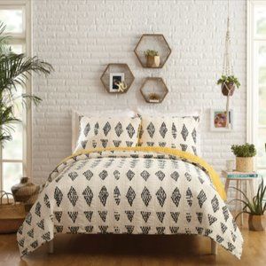 Justina Blakeney King Prosperity Quilt Set Black/White - Jungalow